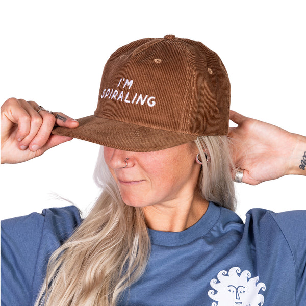 SPIRALING CAP - BROWN